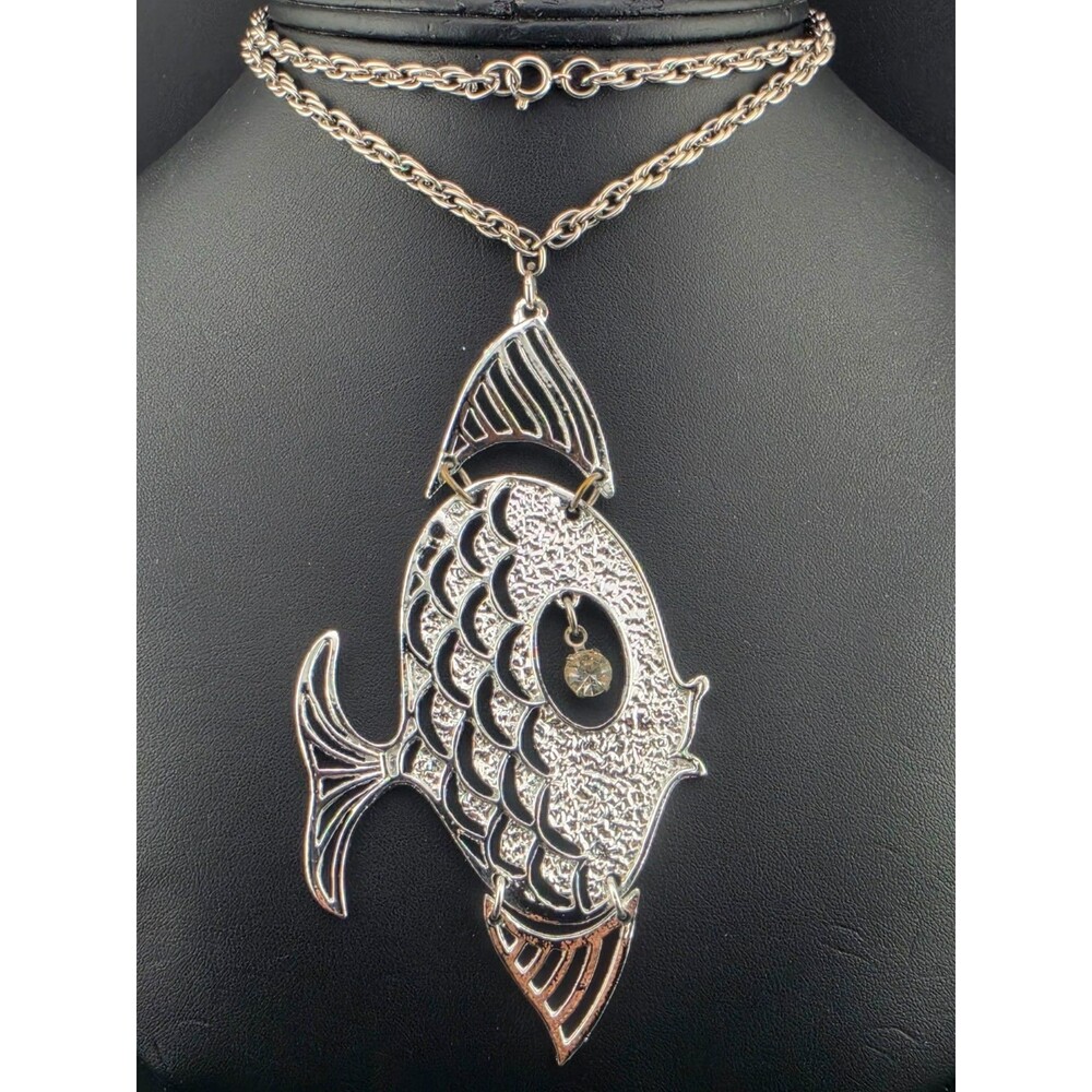 MCM Vintage Reticulated Fish Pendant Necklace Silver Plated Rhinestone Eye